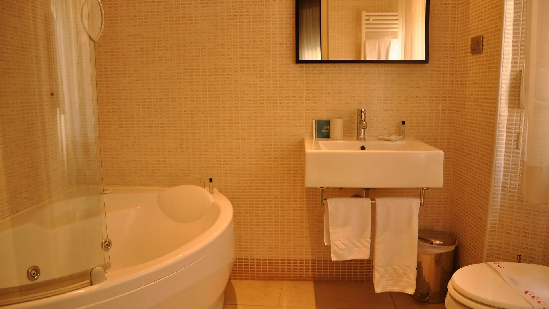 Target Inn Rooms Rome Italy