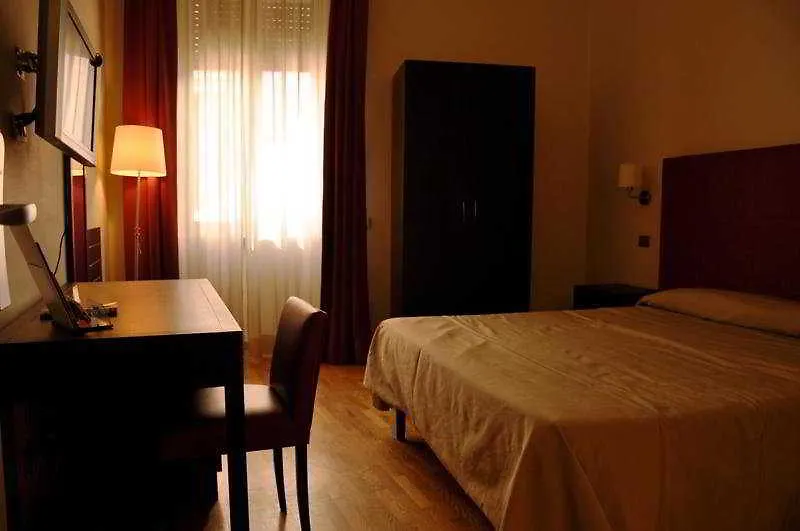Target Inn Rooms Rome 3*,  Italy