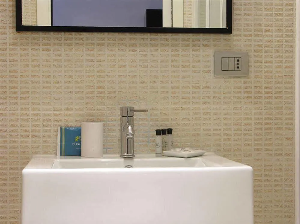 Target Inn Rooms Rome 3*,  Italy